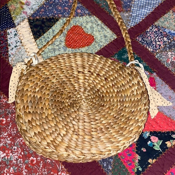 Faithful The Brand Shelby 100% Water Hyacinth Round Woven Crossbody - Picture 2 of 6